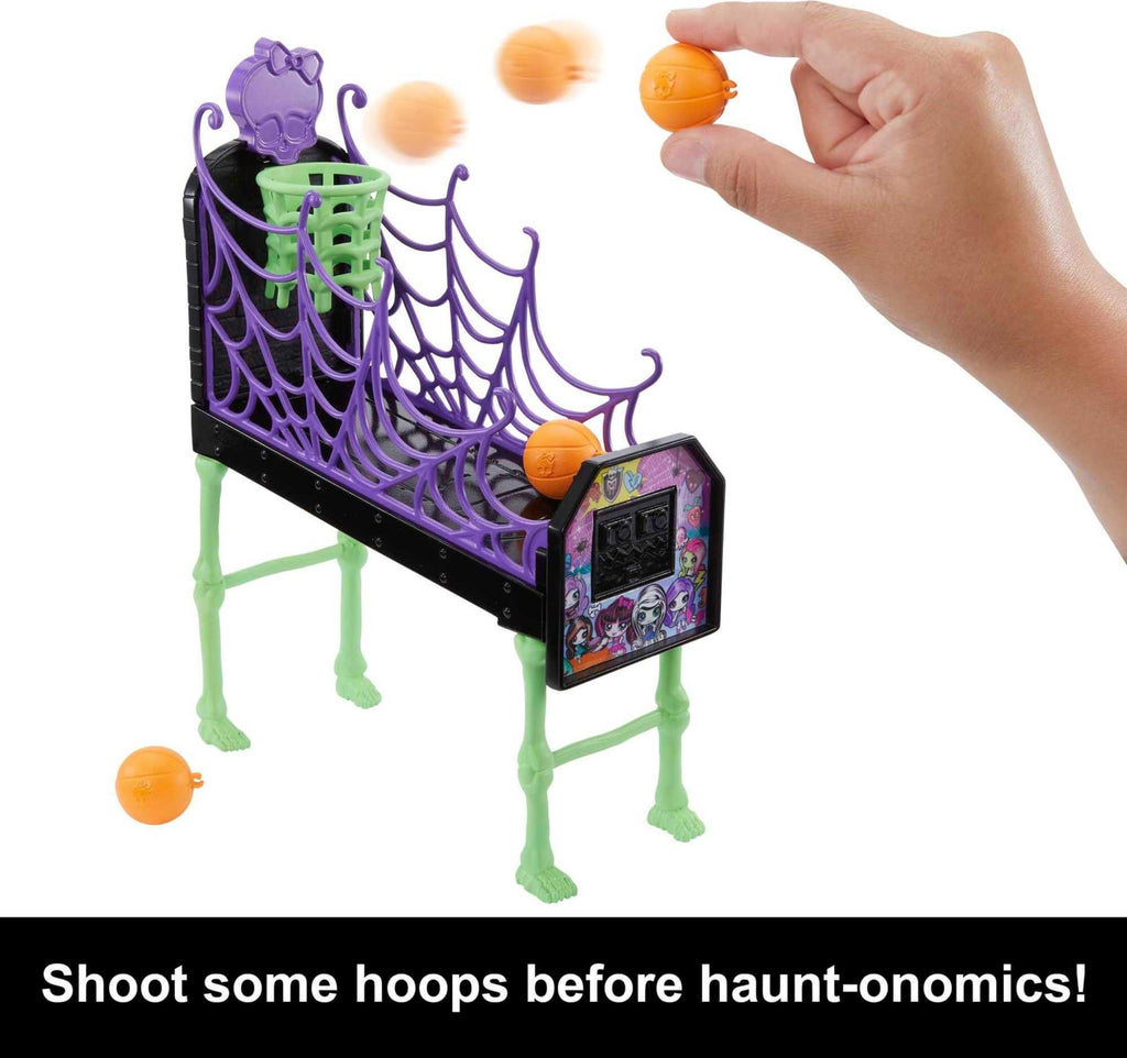 Monster High Playset with Doll House Furniture, 2 Pets & Accessories K373