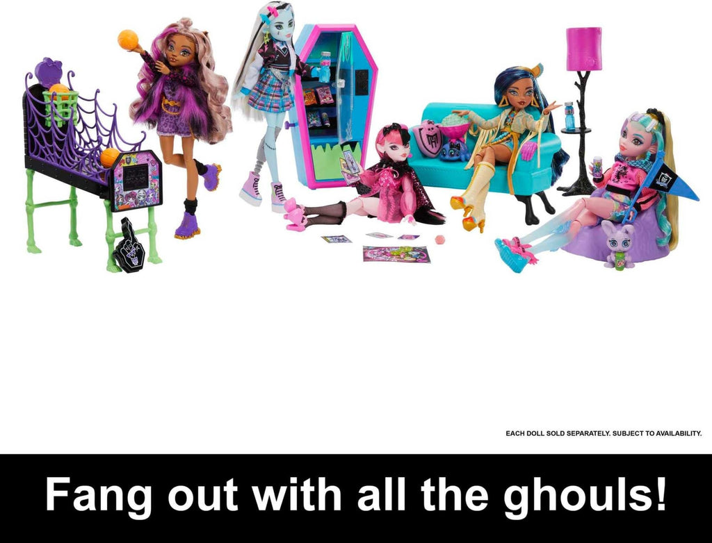 Monster High Playset with Doll House Furniture, 2 Pets & Accessories K373